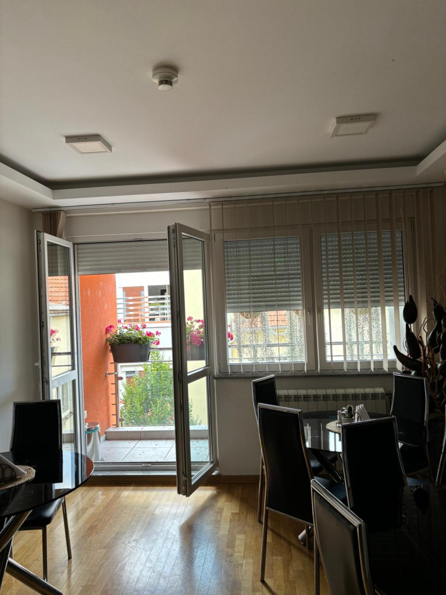مبيت وإفطار سريمسكا ميتروفيكا Atrium المظهر الخارجي الصورة