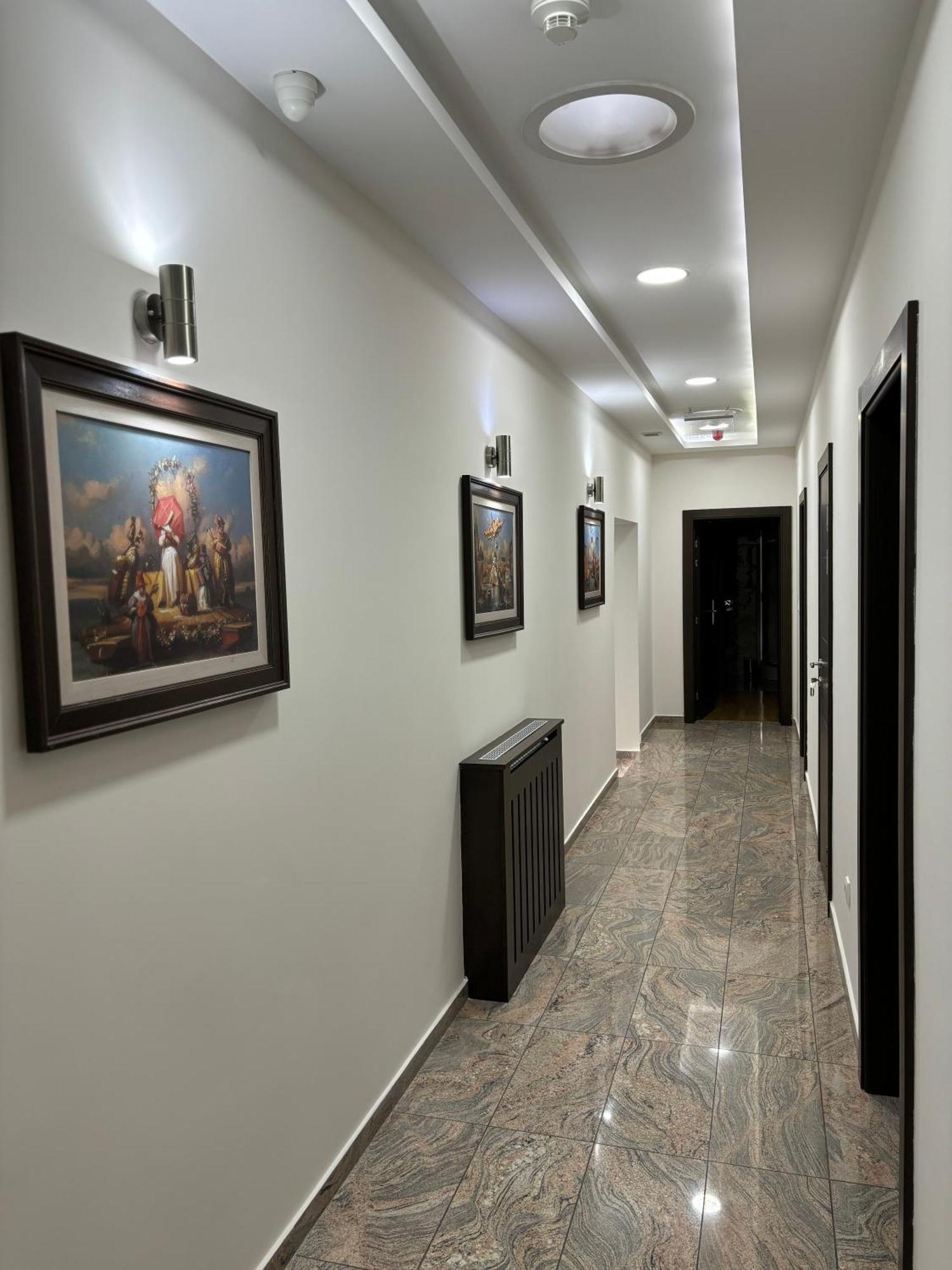 مبيت وإفطار سريمسكا ميتروفيكا Atrium المظهر الخارجي الصورة